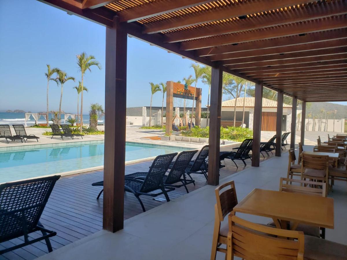 Inn Deck De *